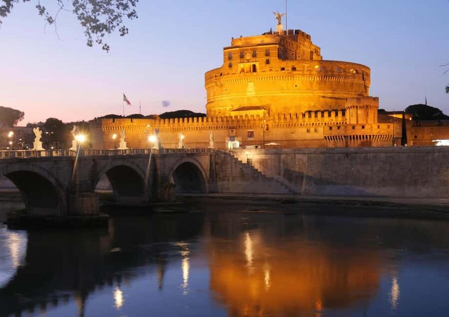 Rome Secrets: Dark History & Tasty Bites Tour - Santa Maria dell’Orazione e Morte and the skull-covered façade