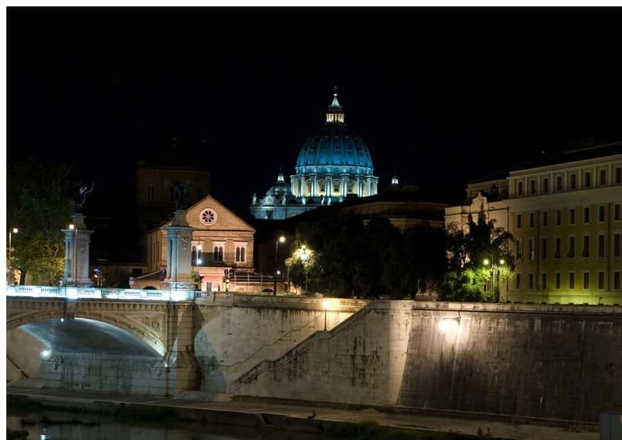 Rome Secrets: Dark History & Tasty Bites Tour - Via Giulia and the tale of Giulia Tofana