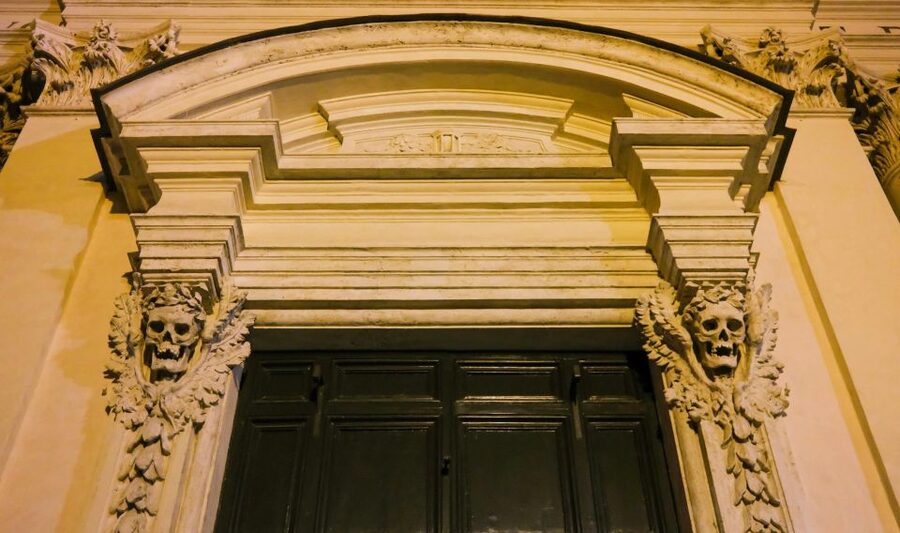 Rome: Small Group Rome's Dark Side - Ghosts & Legends Tour - Meeting Giordano Bruno in Campo de’ Fiori