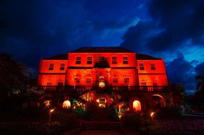 Rose Hall Great House Haunted Night Tour with Admission - Why the candlelight setting works