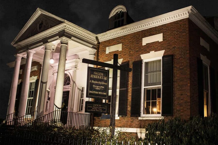 Salem Ghost Tours: Witches & Wicked Whispers - Key points to know before you book