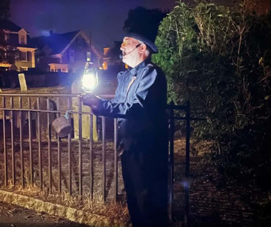 Salem: Haunted Footsteps Ghost Tour - The cemetery stop and Salem’s darker side