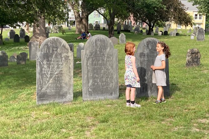 Salem Kids Slightly Spooky Tour - Broad Street Cemetery and Salem’s ghostly side