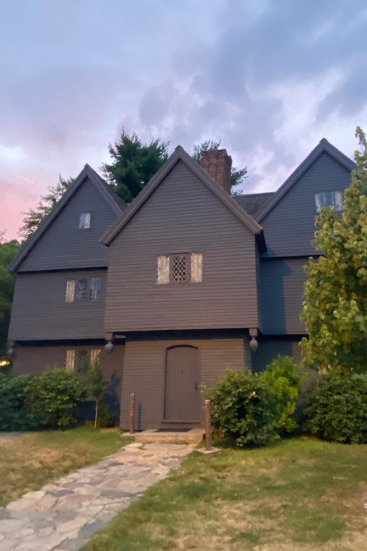 Salem, MA: History and Hauntings Guided Walking Tour - Chestnut Street District: the grand finish to the architecture