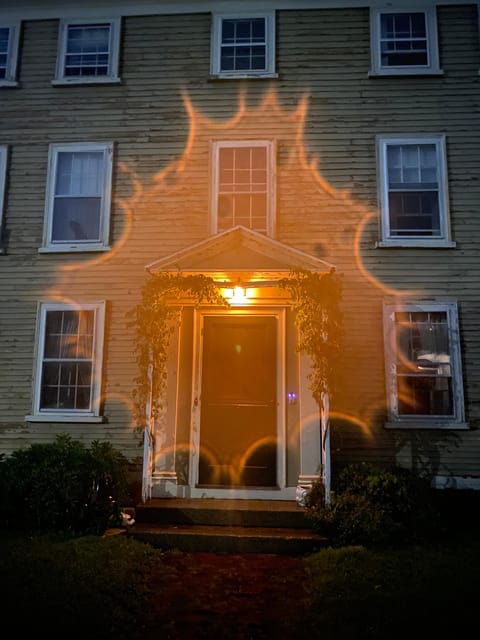 Salem: Specters and Apparitions Ghost Hunting Tour - Weather, clothing, and group comfort