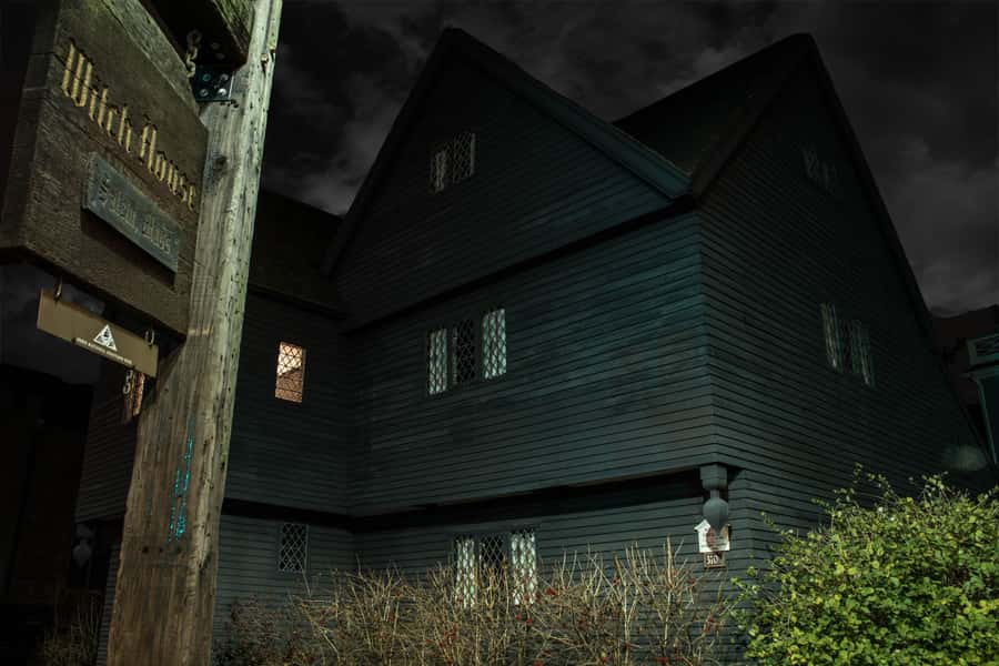 Salem: Ultimate Dead of Night Walking Ghost Tour - Salem after dark, with the history turned toward fear