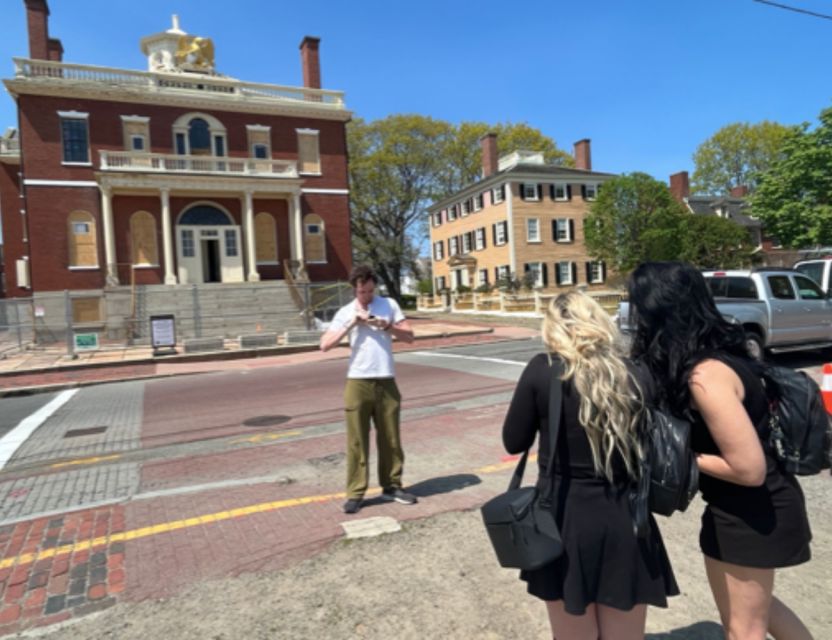 Salem: Ultimate Witches and Witchcraft of Salem Walking Tour - How the two-hour format feels on foot