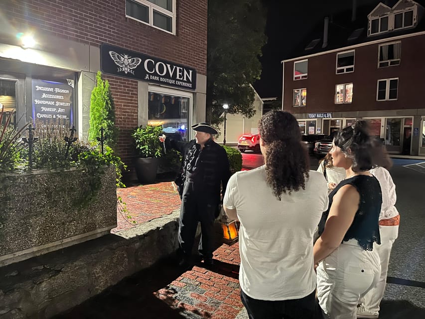Salem: Vampires and Ghosts Walking Tour with Haunted Objects - What Edward does especially well