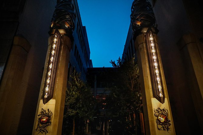 San Antonio Apparitions Ghost Tour - The St. Anthony and the Lady in Red