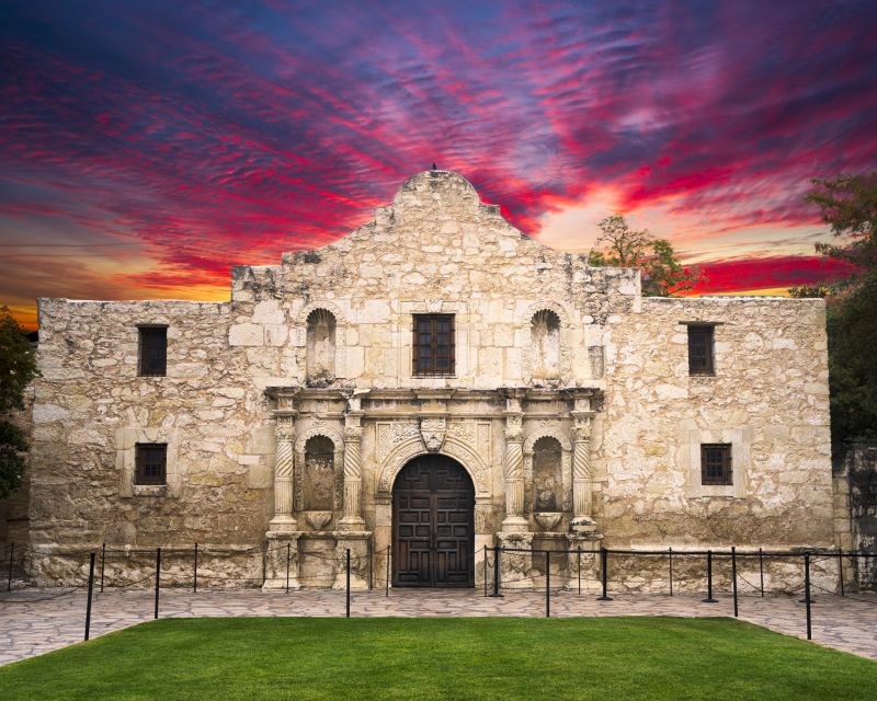San Antonio: Guided Haunted Pub Crawl - The pub stops and the main drawback