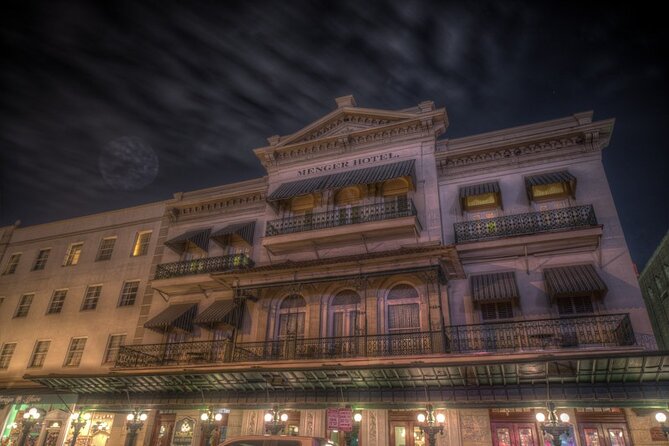 San Antonio Haunted Pub Crawl - Texan II offers a local watering hole