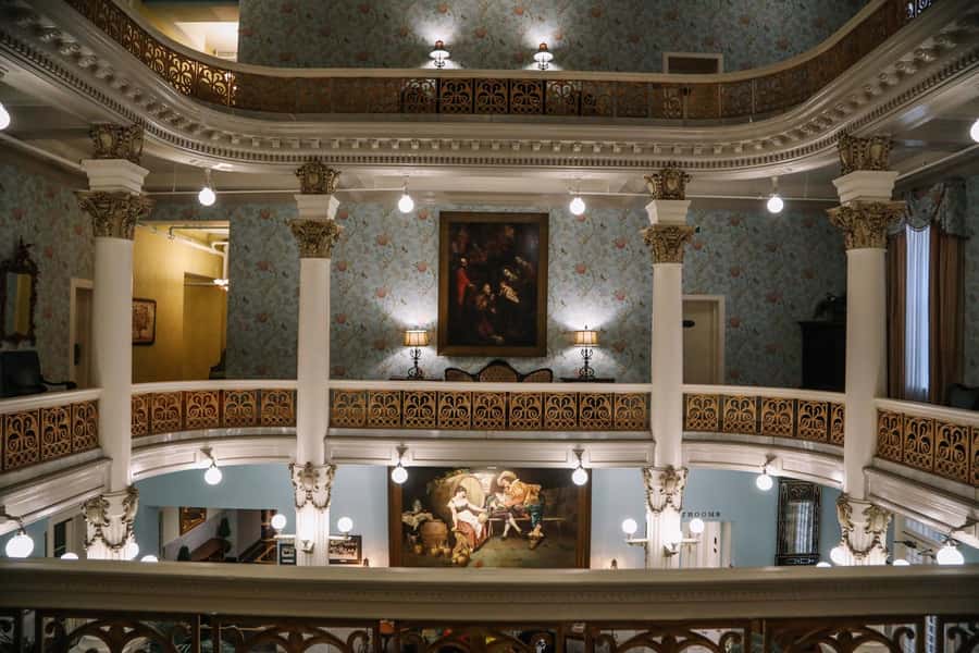 San Antonio: Spirits & Spirits Haunted Pub Crawl - Timing, Weather, and Walking