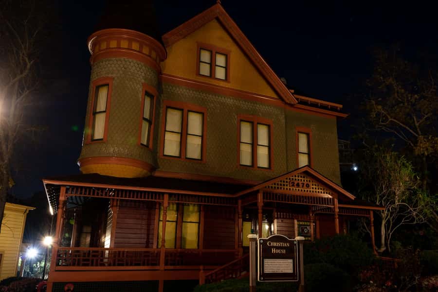 San Diego: Gaslamp Quarter Ghosts and Crime Walking Tour - Old City Hall and San Diego’s darker civic past