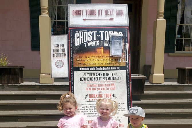 San Diego Ghost Tour - Entering the Cosmopolitan Hotel