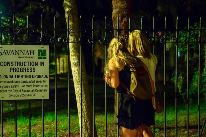 Savannah Ghost Tour for Adults ALL Alcoholic Drinks Included - A ghost tour with a bar tab built in