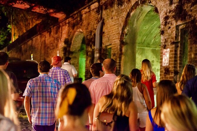 Savannah Ghost Tour for Adults ALL Alcoholic Drinks Included - What the ghost stories are like