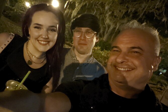 Savannah Ghost Tour with the Guy in the Kilt + Bar Stops - A one-mile walk through the Historic District after dark