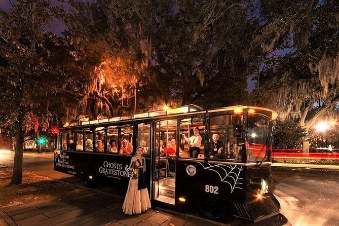 Savannah Ghosts & Gravestones Trolley Tour - What this Savannah ghost tour is really like