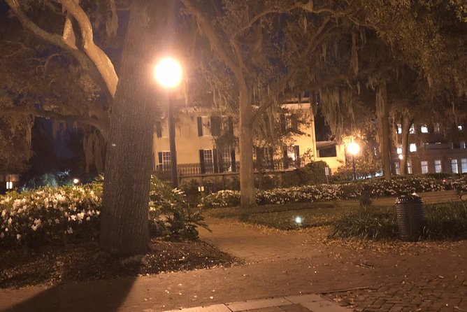 Savannah Ghostwalker Tour and Ghost Hunt - Wright Square and the hanging square