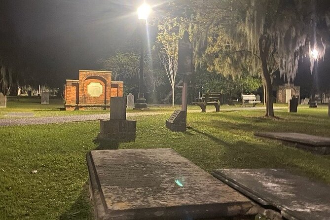 Savannah Haunted Pub Crawl Walking Tour - The Marshall House and its Civil War stories