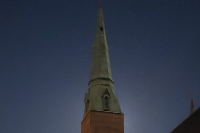 Savannah History and Haunts Candlelit Ghost Walking Tour - Dan, Kel, and Kendra set the tone