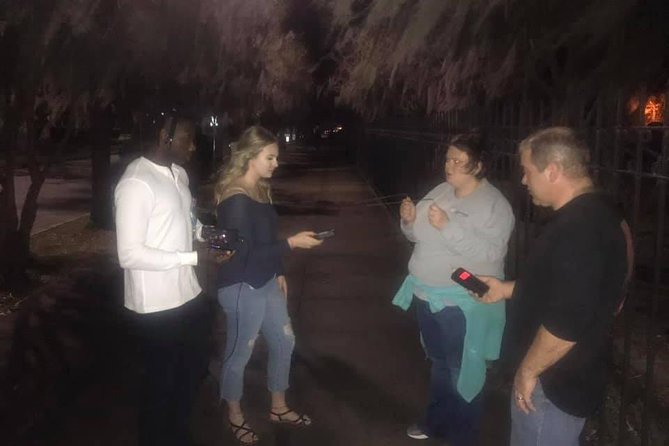 Savannah Psychic Guided Ghost & Cemetery Tour - The Olde Pink House and the attempt to call spirits