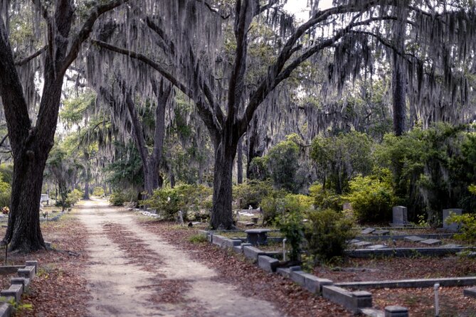 Savannah Quest Experience: Ghost Hunt - Marshall House, Moon River Brewing, and the riverfront finish
