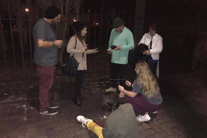 Savannah's 13 Ghosts, Voodoo, Murder & Mystery Tour - The Mercer-Williams House area is about the story, not entry