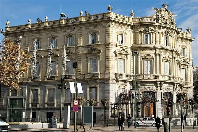 Self-Guided Audio Tour - Ghosts of Madrid: History and terror - Madrid’s ghost stories begin at Linares Palace