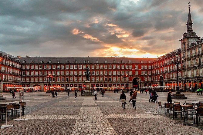 Self-Guided Audio Tour - Ghosts of Madrid: History and terror - What the $10 price really covers