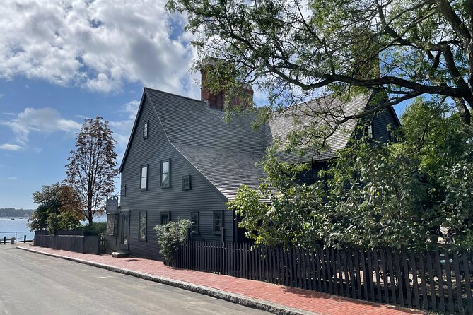 Self Guided Audio Tour 'Hawthorne's Haunts' Haunted Walking Tour Salem - Captain White’s murder and Salem’s biggest scandal