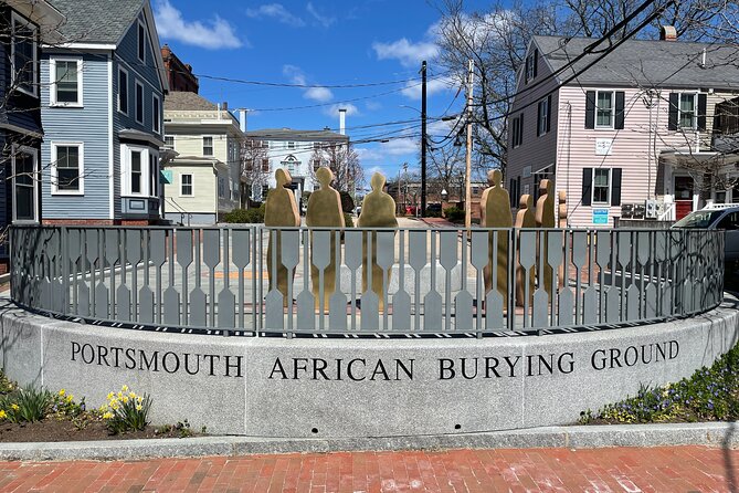 Self Guided Haunted Walking Tour in Portsmouth APP/GPS/EMF Reader - The 1814 building with a troubled past