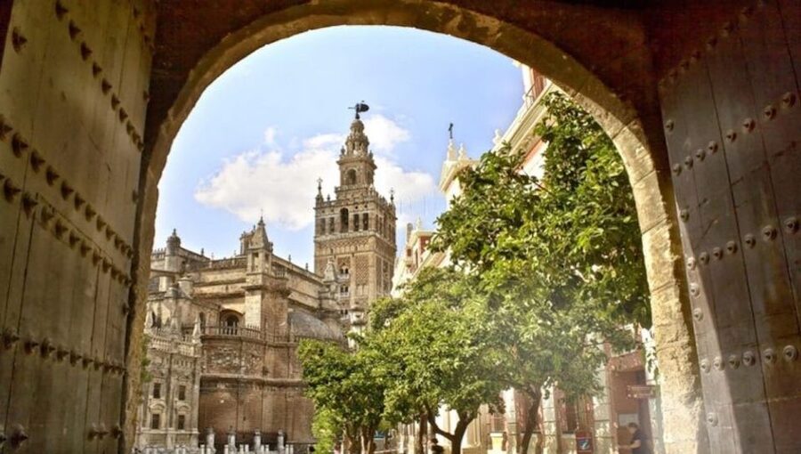 Seville: City of Queens, Nuns, Sex Work & Witches - Beginning at the Costurero de la Reina