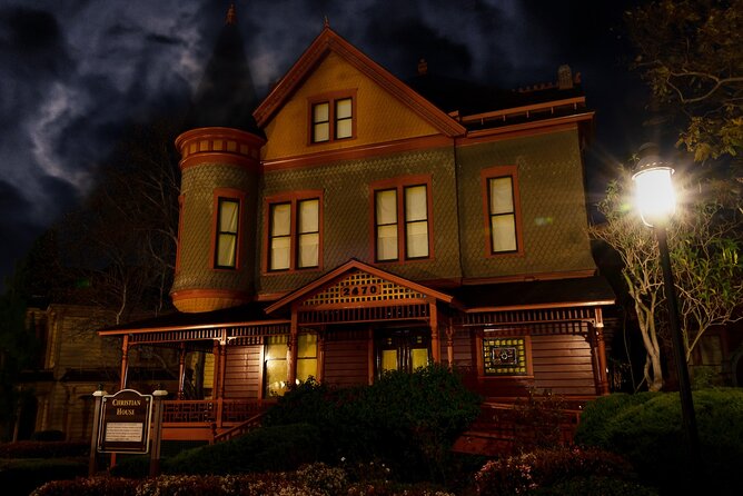 Sinister Shadows of San Diego Gaslamp Ghost Tours - The Horton Grand Hotel and its old hotel legends