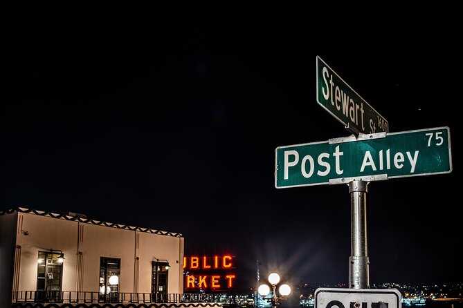 Sinister Sins, Scandal, and Shadows: Seattle Ghost Tour - Guides can make or break the experience