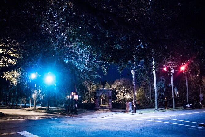Sinister Sins & Shadows: A Savannah Ghost Tour - Juliette Gordon Low Birthplace and Family Spirits