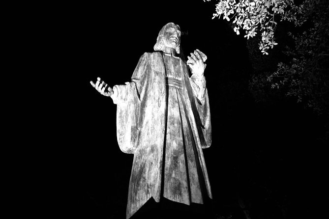 Spanish Moss Haunted Savannah Pub Crawl - Why the guide can make or break the night