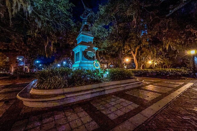 Spirits and Scoundrels Adults Only Savannah Ghost Tour | 10pm - How the guide shapes the night