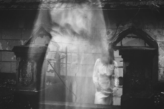 Spirits of Seville Pensacola's Haunted History Tour with Meal - The ghost-hunting equipment and how it affects the tour