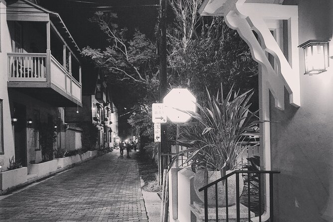 Spirits with the Spirits haunted pub crawl - drinks included - Old Town, Flagler, and Old Spanish stories along the way
