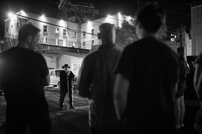 Spirits With The Spirits, Haunted Pub Crawl Of Downtown Flagstaff - Why this Flagstaff ghost tour works so well at night