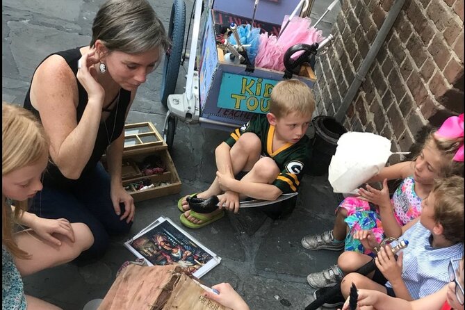 Spooky Kid-Friendly Ghost Hunt in New Orleans - A guide who makes space for young children