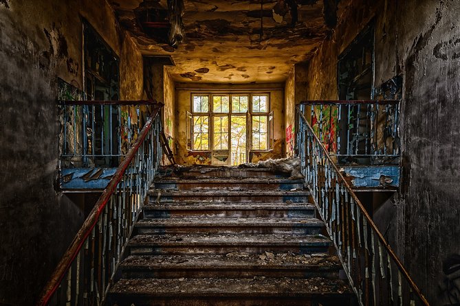 Spooky Strand Ghost Tour - How much walking and standing should you expect?
