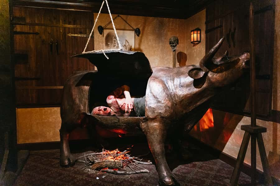 St.Augustine: Torture Museum, Ghost Hunt, & Tiny Art Tickets - Entering the 5,000-square-foot torture museum