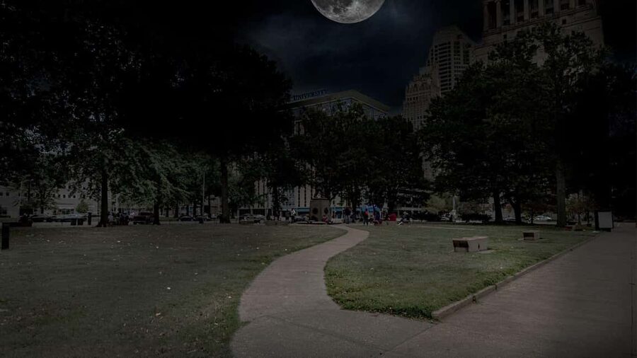 St. Louis Ghost Tour: Sinister Sins & Shadows - Washington Square and the city’s haunted center
