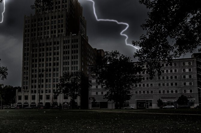 St Louis Ghost Tours: Sinister Sins & Shadows Ghost Tour - Kaufman Park offers a quieter pause