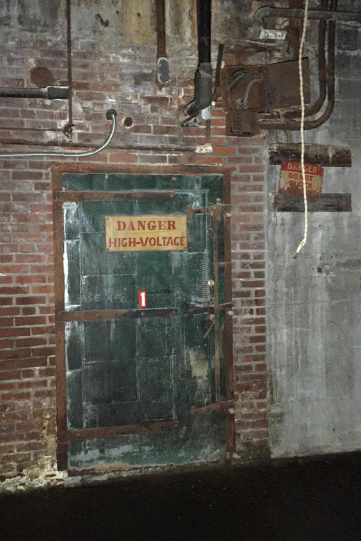 St. Louis: Lemp Haunted Neighborhood Ghost Tour - Seeing paranormal evidence and hearing the wider case