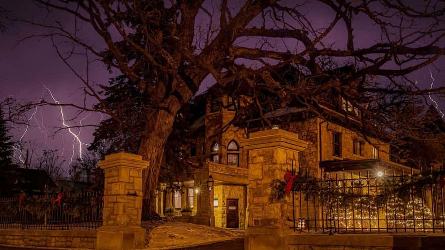 St. Paul: Twin Cities Haunts Ghost Walking Tour - Practical Tips Before You Go