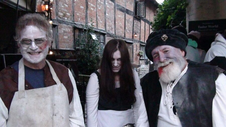 Stratford-upon-Avon: Lantern-Lit Ghost Tour at Tudor World - How the guides shape the hour