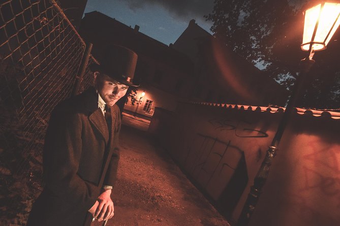 Telltale Ghost Tour - Old Town Square and Prague’s execution grounds